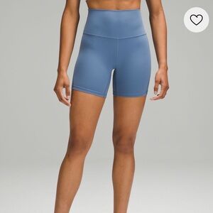 Lululemon Align™ High-Rise Short 6" size 8